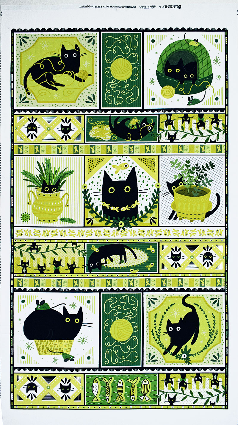 黒ネコ、毛糸玉、植木鉢、ネズミ、魚 パネル/ホワイト・黄緑・緑 60*110